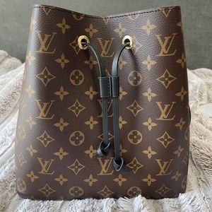 LOUIS VUITTON Neo Noe